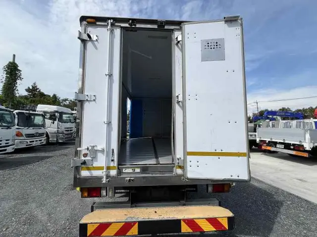 いすゞ エルフ 2RG-NPR88YN(2WD)の写真13