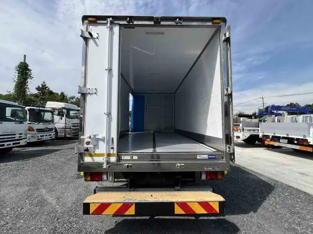 いすゞ エルフ 2RG-NPR88YN(2WD)の写真14