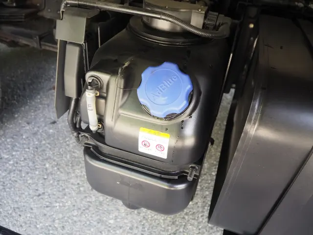 いすゞ エルフ 2RG-NPR88YN(2WD)の写真15