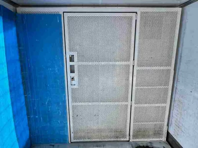 いすゞ エルフ 2RG-NPR88YN(2WD)の写真17