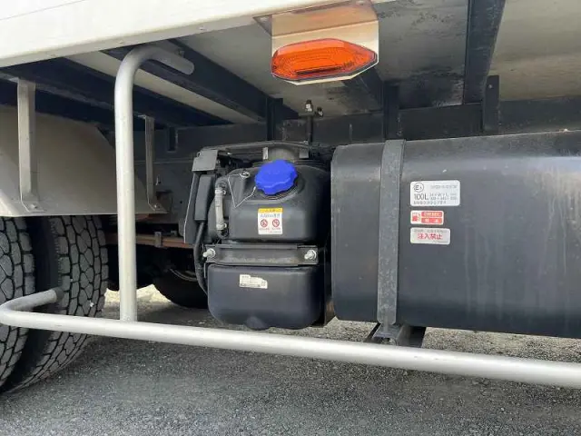 いすゞ エルフ 2RG-NPR88YN(2WD)の写真23