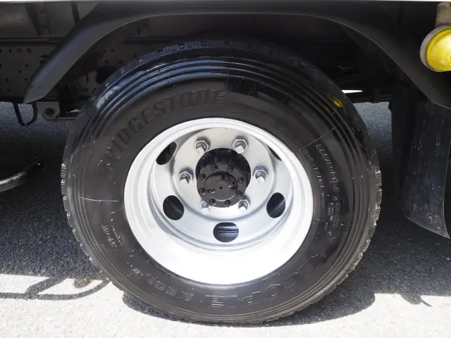 いすゞ エルフ 2RG-NPR88YN(2WD)の写真32