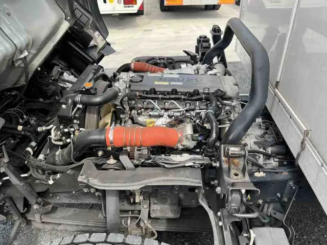 いすゞ エルフ 2RG-NPR88YN(2WD)の写真35