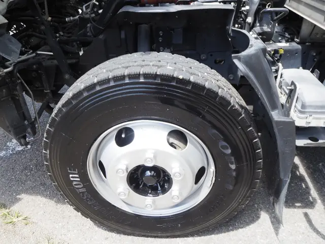 いすゞ エルフ 2RG-NPR88YN(2WD)の写真36
