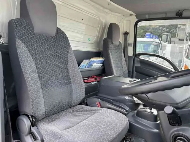 いすゞ エルフ 2RG-NPR88YN(2WD)の写真42