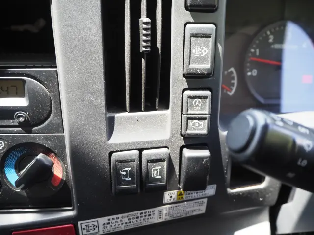 いすゞ エルフ 2RG-NPR88YN(2WD)の写真47