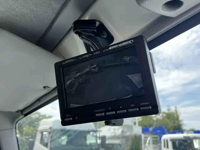 いすゞ エルフ 2RG-NPR88YN(2WD)の写真48