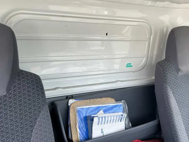 いすゞ エルフ 2RG-NPR88YN(2WD)の写真49