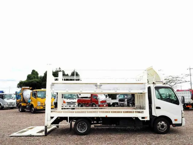 日野 デュトロ TKG-XZU710M(2WD)の写真8