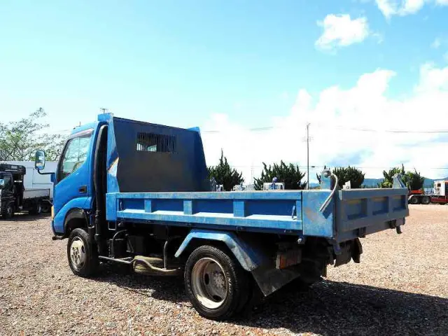 トヨタ ダイナ KK-XZU362A(4WD)の写真3