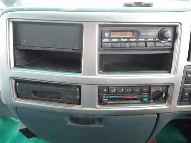 ＵＤ コンドル PB-MK36A(2WD)の写真47