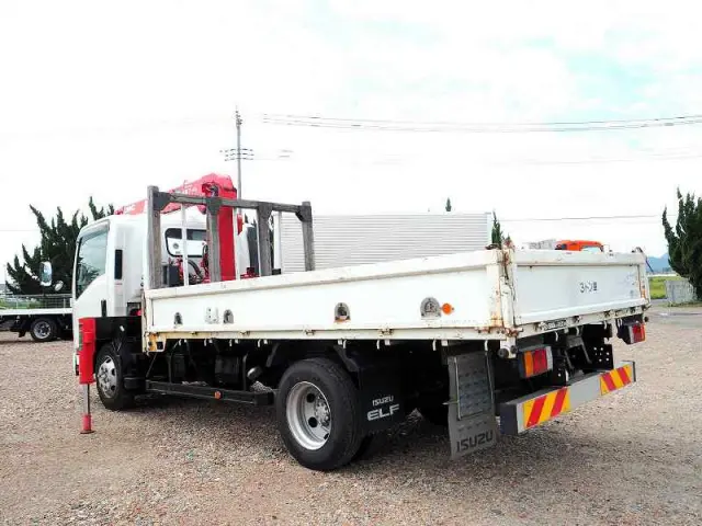 いすゞ エルフ TKG-NPR85AR(2WD)の写真3
