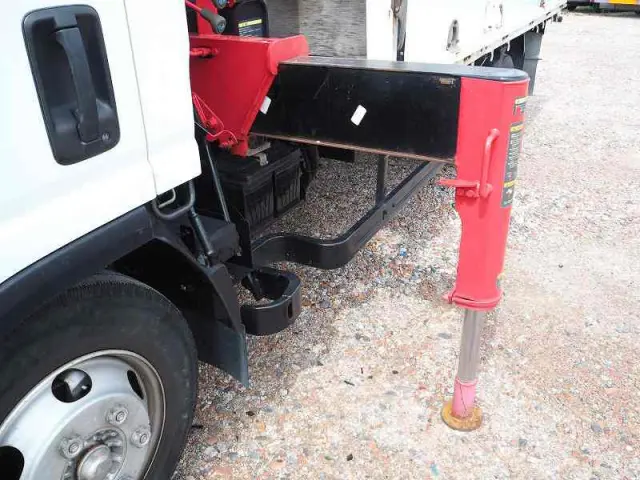 いすゞ エルフ TKG-NPR85AR(2WD)の写真14