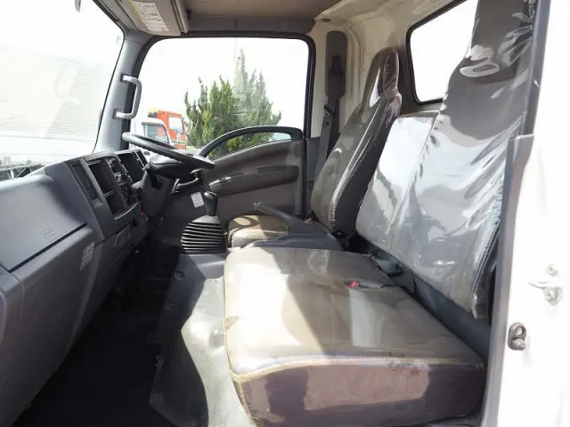 いすゞ エルフ TKG-NPR85AR(2WD)の写真47