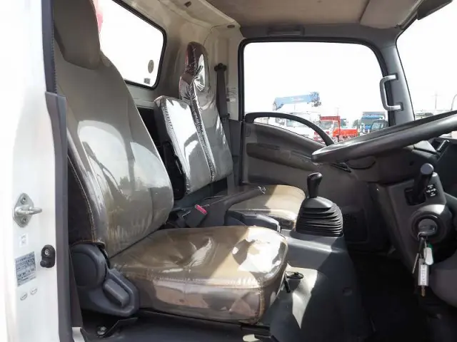 いすゞ エルフ TKG-NPR85AR(2WD)の写真48