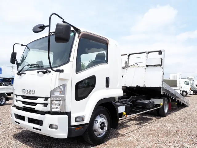 いすゞ フォワード TKG-FRR90S2(2WD)の写真1