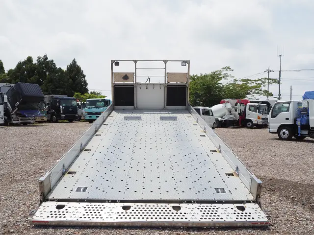 いすゞ フォワード TKG-FRR90S2(2WD)の写真4