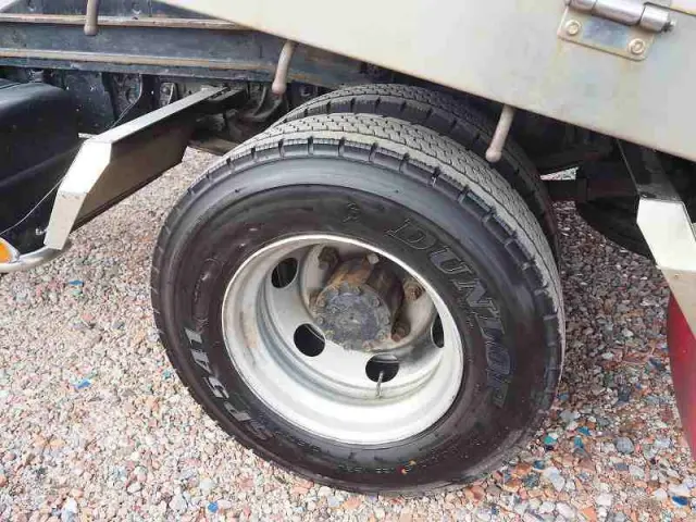 いすゞ フォワード TKG-FRR90S2(2WD)の写真23