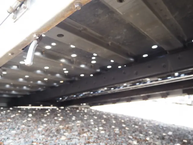 いすゞ フォワード TKG-FRR90S2(2WD)の写真26