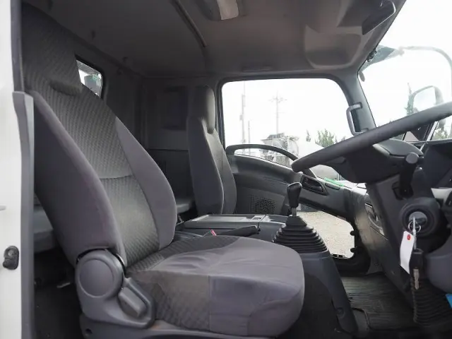 いすゞ フォワード TKG-FRR90S2(2WD)の写真41