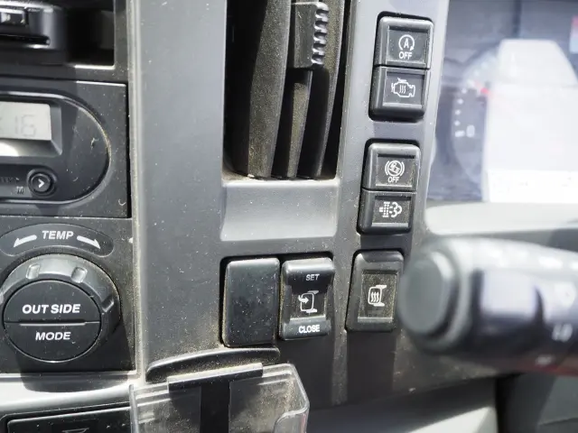 いすゞ フォワード TKG-FRR90S2(2WD)の写真47