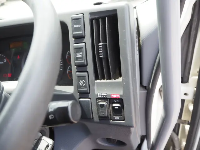 いすゞ フォワード TKG-FRR90S2(2WD)の写真48