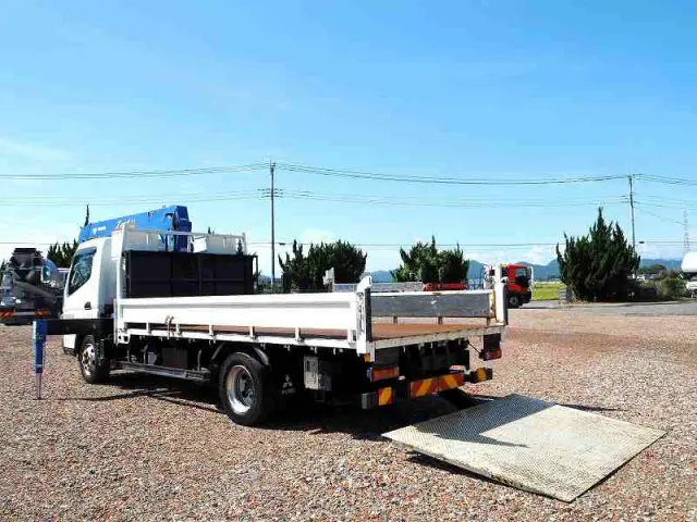 三菱 キャンター 2PG-FEB80(2WD)の写真3