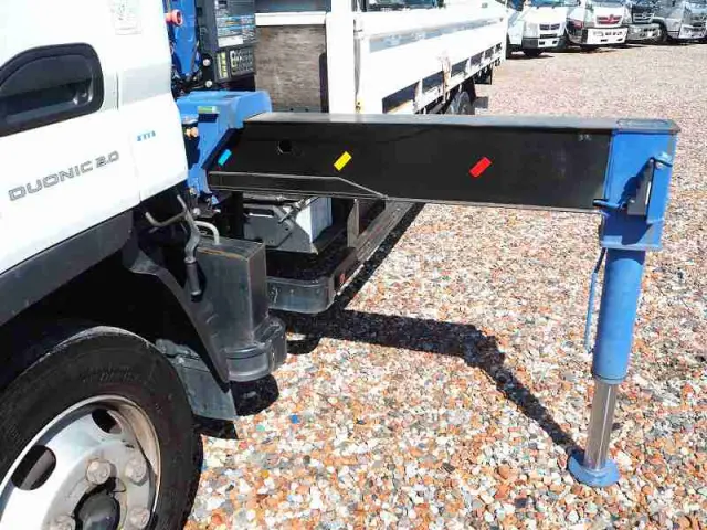 三菱 キャンター 2PG-FEB80(2WD)の写真15