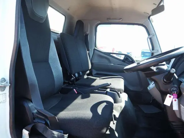 三菱 キャンター 2PG-FEB80(2WD)の写真43