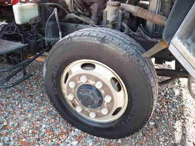 いすゞ フォワード KL-FSR34K4R(2WD)の写真32