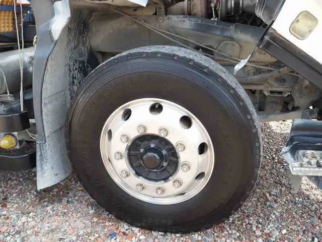 いすゞ ギガ QKG-CXZ77AT(6x4)の写真12