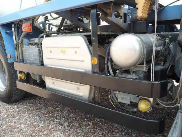 いすゞ ギガ QKG-CXZ77AT(6x4)の写真15