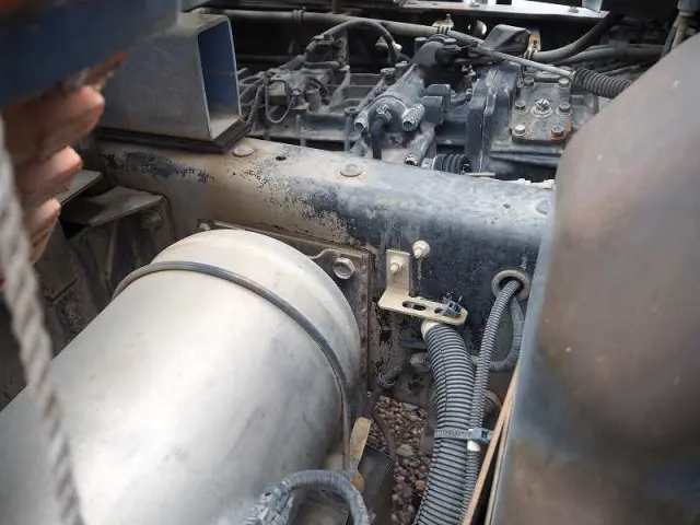 いすゞ ギガ QKG-CXZ77AT(6x4)の写真17