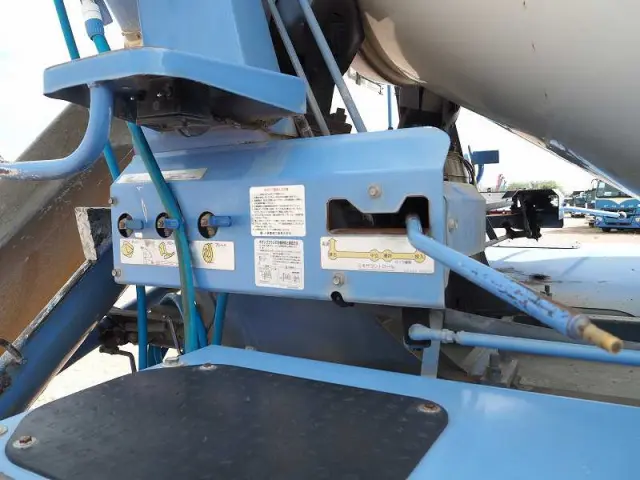 いすゞ ギガ QKG-CXZ77AT(6x4)の写真26