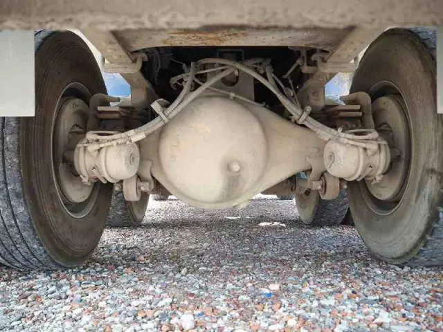 いすゞ ギガ QKG-CXZ77AT(6x4)の写真31