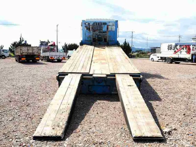 いすゞ フォワード KK-FSR33L4(2WD)の写真4