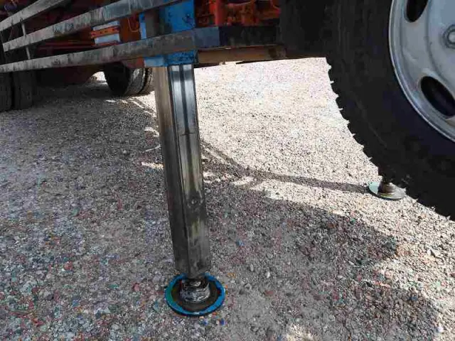 いすゞ フォワード KK-FSR33L4(2WD)の写真11