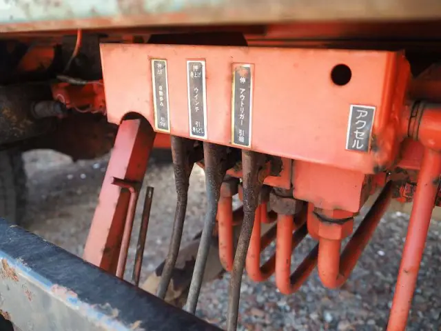 いすゞ フォワード KK-FSR33L4(2WD)の写真33