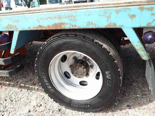 いすゞ フォワード KK-FSR33L4(2WD)の写真36