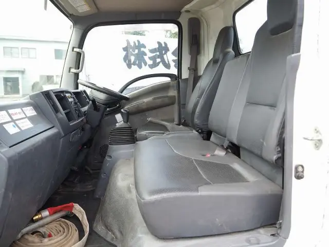 いすゞ エルフ SKG-NPR85YN(2WD)の写真40