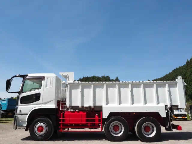 三菱 スーパーグレート QKG-FV50VX(6x4)の写真2