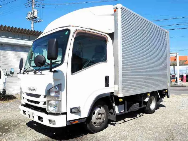 いすゞ エルフ TRG-NMR85AN(2WD)の写真1