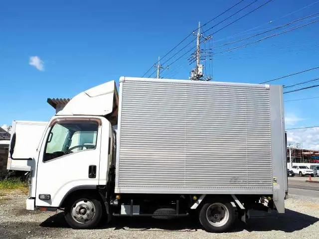 いすゞ エルフ TRG-NMR85AN(2WD)の写真2