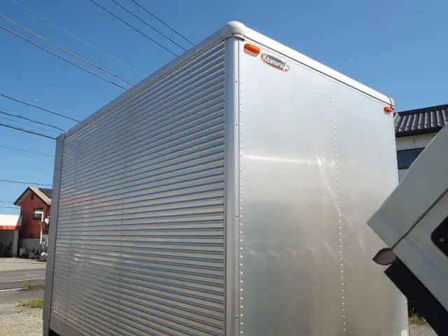 いすゞ エルフ TRG-NMR85AN(2WD)の写真7