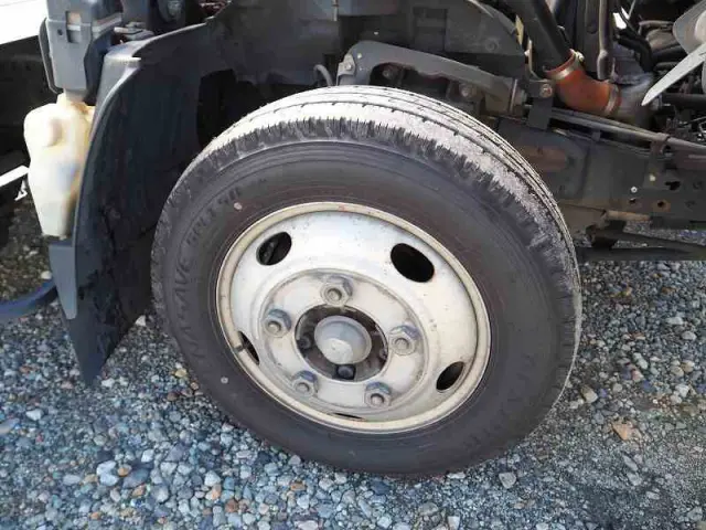 いすゞ エルフ TRG-NMR85AN(2WD)の写真8