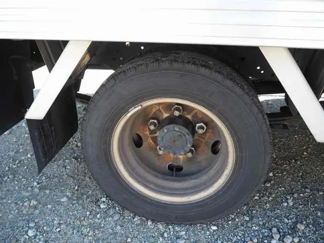 いすゞ エルフ TRG-NMR85AN(2WD)の写真13