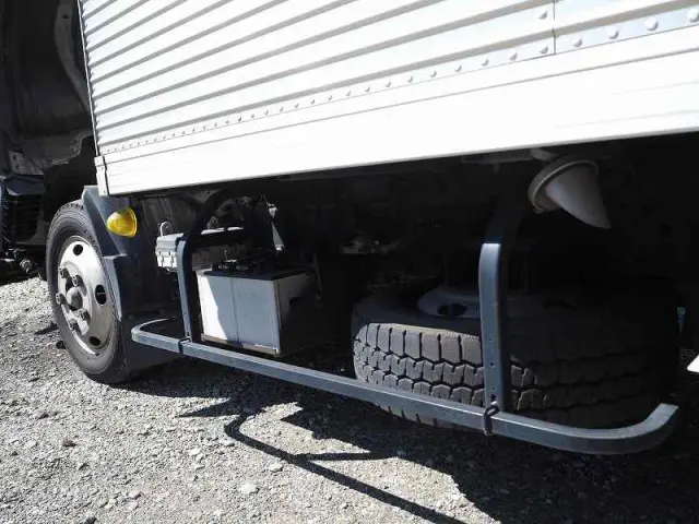 いすゞ エルフ TRG-NMR85AN(2WD)の写真27