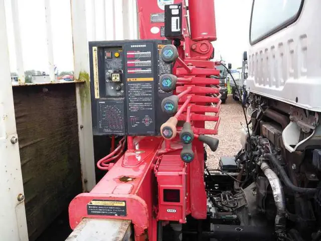 いすゞ フォワード TKG-FRR90S1(2WD)の写真10