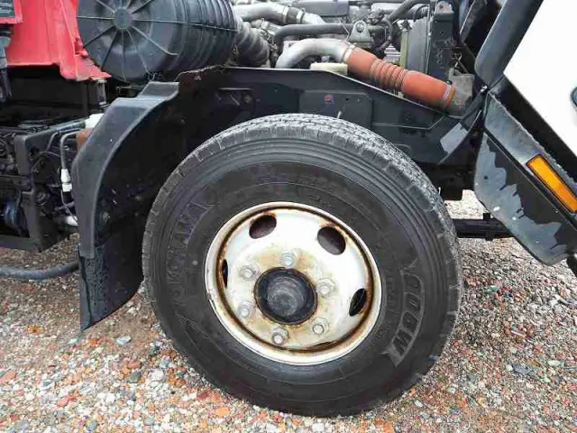 いすゞ フォワード TKG-FRR90S1(2WD)の写真28