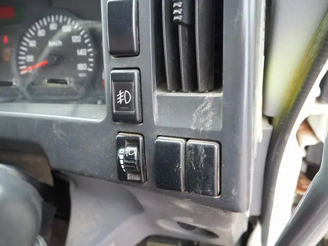 いすゞ フォワード TKG-FRR90S1(2WD)の写真47